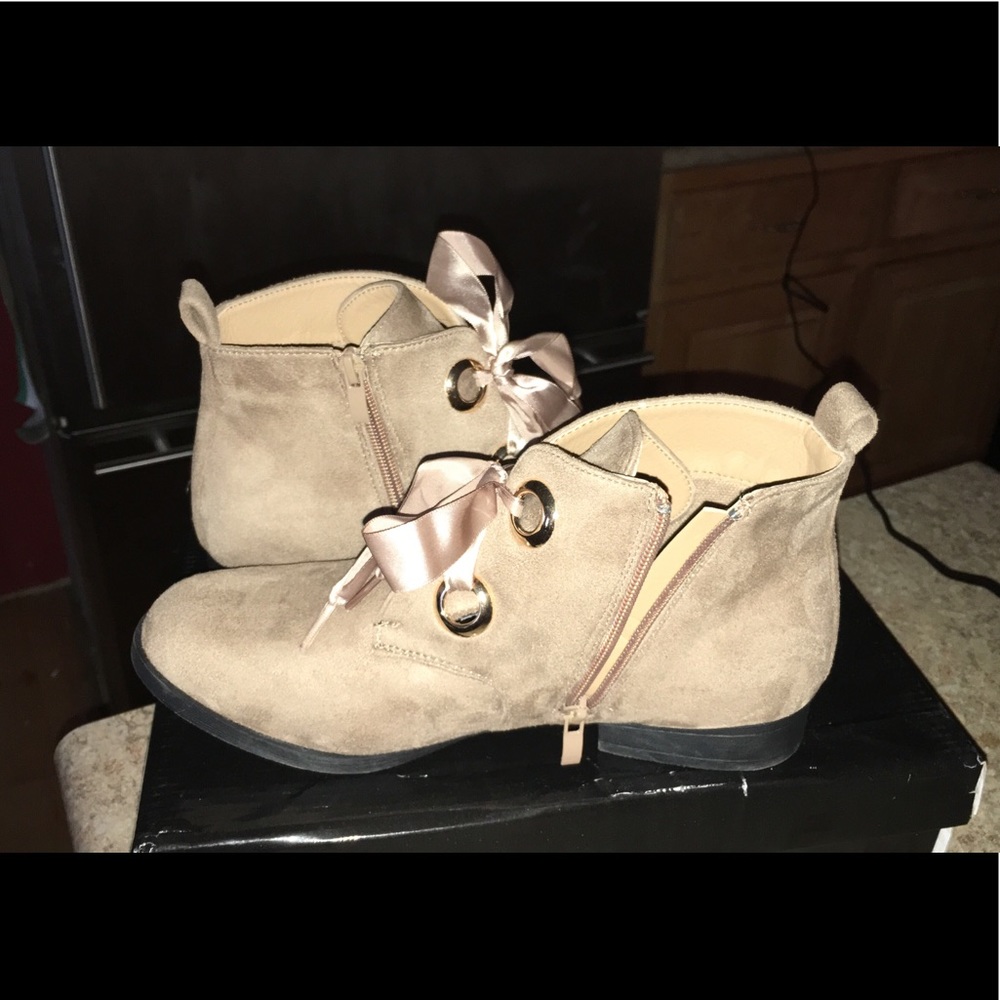 Steve Madden booties